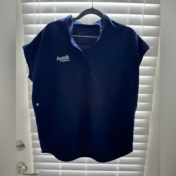 Figs Rafaela Oversized Scrub Top™ Navy - Picture 1 of 3